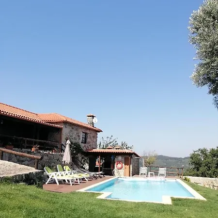 Feriehus Casa Da Montanha *